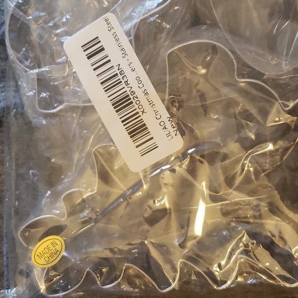 LILIAO 4 Piece Christmas Cookie Set Tree, Bulb, Topper and Truck w/Tree - Picture 6 of 7